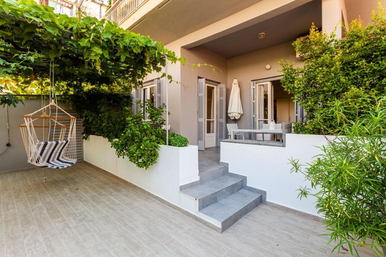 A Homes Greece - Urban Garden Retreat Kalamata Exterior photo