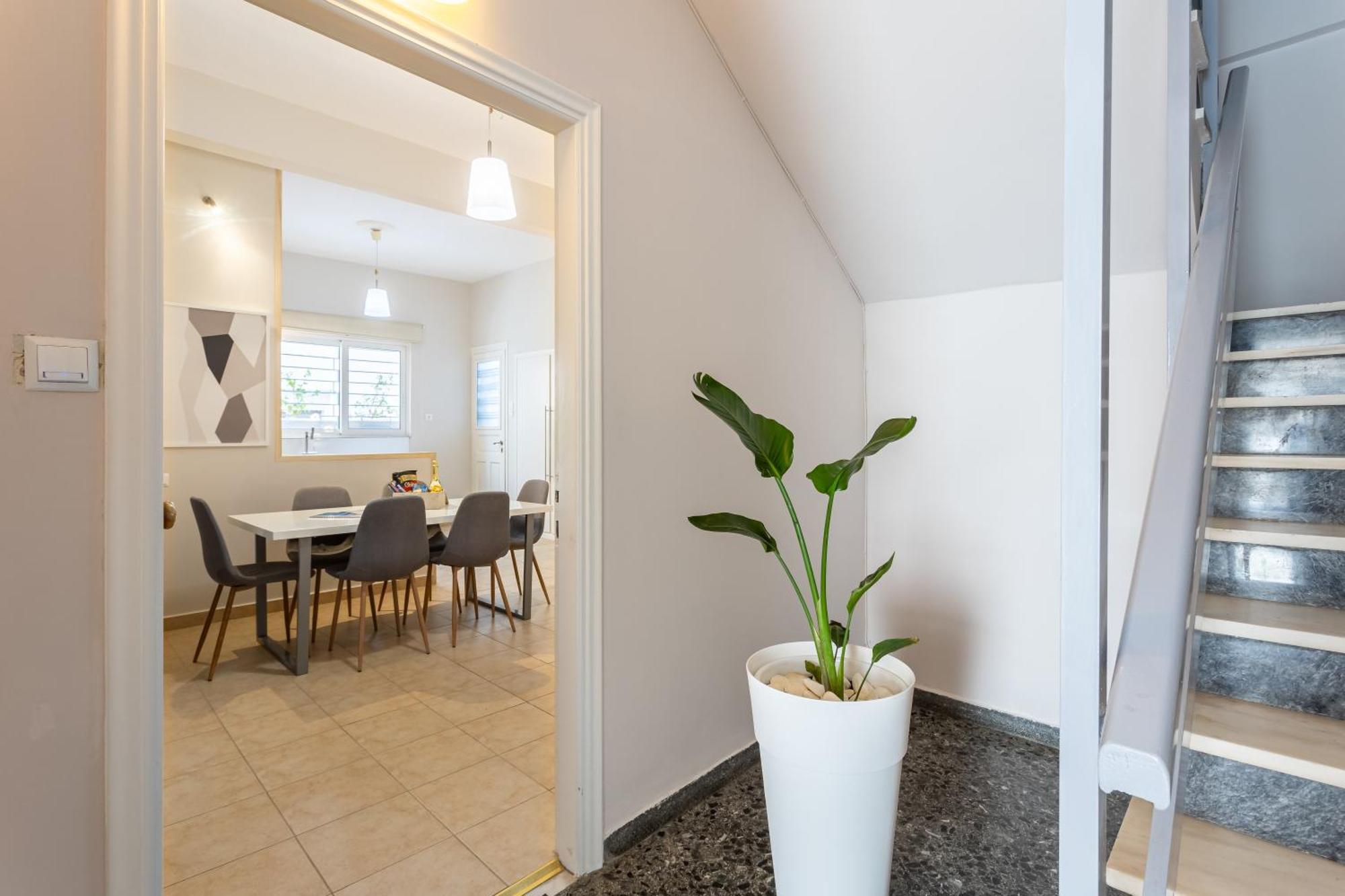 A Homes Greece - Urban Garden Retreat Kalamata Exterior photo